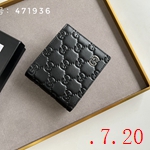 グッチ 二つ折り短財布 激安